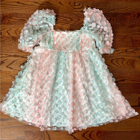 Juliana’s PEACH AND MINT FLOWER EMBELLISHED BABYDOLL DRESS WITH POCKETS. Small - Picture 3 of 9